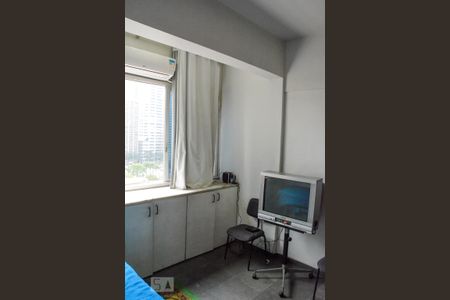 Studio à venda com 30m², 1 quarto e sem vaga Studio à venda com 30m², 1 quarto e sem vagaquarto