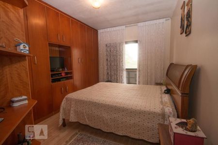 Casa à venda com 170m², 4 quartos e 4 vagasSuíte 2