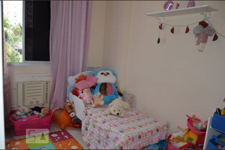 Apartamento à venda com 72m², 2 quartos e 1 vagaQUARTO 2