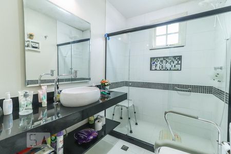 Casa de condomínio à venda com 360m², 4 quartos e 3 vagasBanheiro da Suíte 3