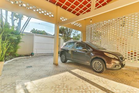 Casa de condomínio à venda com 360m², 4 quartos e 3 vagasGaragem