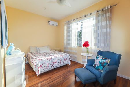 Casa de condomínio à venda com 360m², 4 quartos e 3 vagasQuarto 1 - Suíte