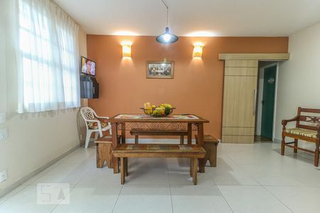 Casa de condomínio à venda com 360m², 4 quartos e 3 vagasCozinha