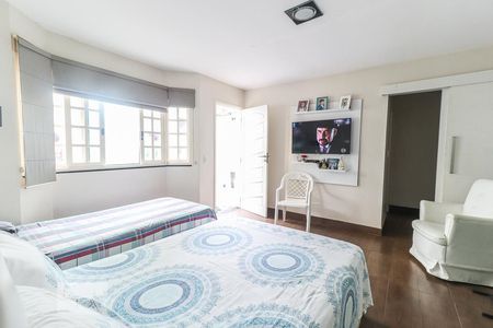 Casa de condomínio à venda com 360m², 4 quartos e 3 vagasQuarto 3 - Suíte