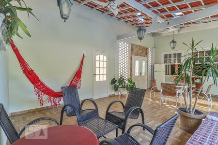 Casa de condomínio à venda com 360m², 4 quartos e 3 vagasVaranda