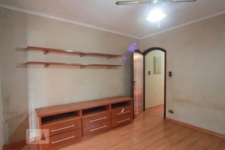Casa à venda com 320m², 4 quartos e 2 vagasSuíte 2