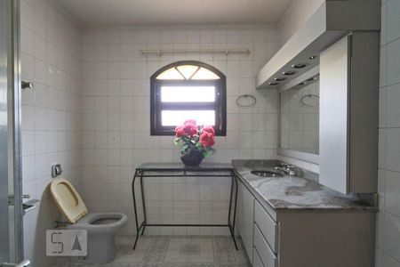 Casa à venda com 320m², 4 quartos e 2 vagasBanheiro