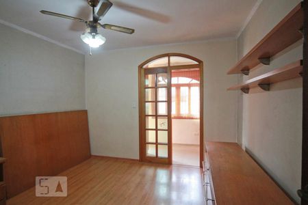 Casa à venda com 320m², 4 quartos e 2 vagasSuíte 2