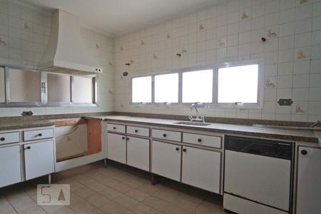 Casa à venda com 320m², 4 quartos e 2 vagasCozinha