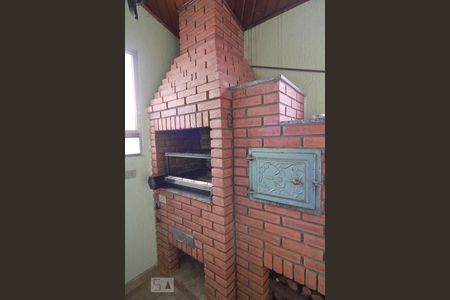 Casa à venda com 320m², 4 quartos e 2 vagasChurrasqueira