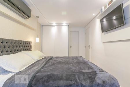 Suíte de apartamento à venda com 2 quartos, 79m² em Água Branca, São Paulo