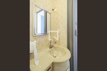 Casa à venda com 116m², 3 quartos e 2 vagasBanheiro