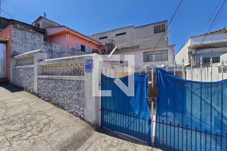 Casa à venda com 116m², 3 quartos e 2 vagasFachada