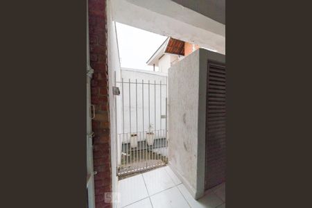 Casa à venda com 450m², 4 quartos e 8 vagasGaragem - entrada de serviço