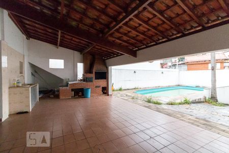 Casa à venda com 450m², 4 quartos e 8 vagasÁrea da churrasqueira