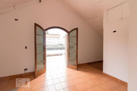 Casa à venda com 450m², 4 quartos e 8 vagasQuarto 3 suíte