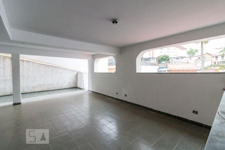 Casa à venda com 450m², 4 quartos e 8 vagasÁrea de festas