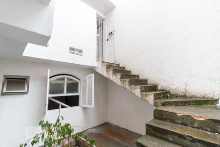 Casa à venda com 450m², 4 quartos e 8 vagasEntrada área de serviço