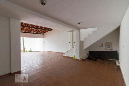 Casa à venda com 450m², 4 quartos e 8 vagasÁrea da churrasqueira
