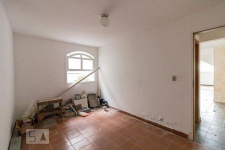 Casa à venda com 450m², 4 quartos e 8 vagasQuarto de serviço