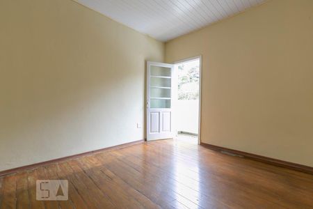 Quarto 2 de casa para alugar com 2 quartos, 120m² em Vila Santa Maria, São Paulo