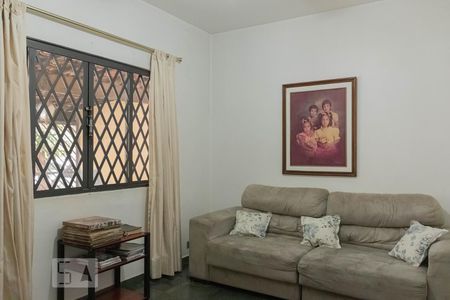 Sala de TV de casa para alugar com 3 quartos, 200m² em Planalto Paulista, São Paulo