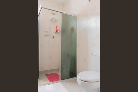 Casa para alugar com 200m², 3 quartos e 4 vagasBanheiro da Suíte - Quarto 1