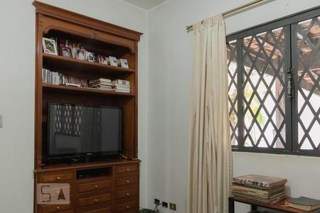 Sala de TV de casa para alugar com 3 quartos, 200m² em Planalto Paulista, São Paulo