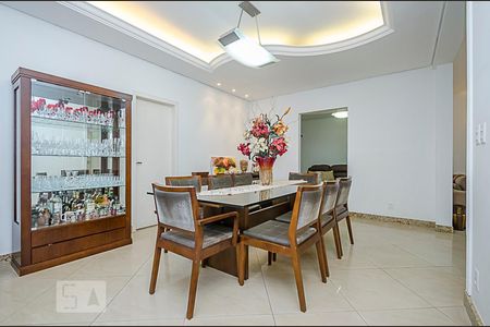 Sala de Jantar de casa para alugar com 4 quartos, 285m² em Santa Lúcia, Belo Horizonte