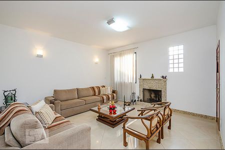 Sala de Estar de casa para alugar com 4 quartos, 285m² em Santa Lúcia, Belo Horizonte