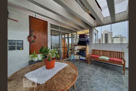 Apartamento à venda com 110m², 3 quartos e 1 vaga Apartamento à venda com 110m², 3 quartos e 1 vagaTerraço