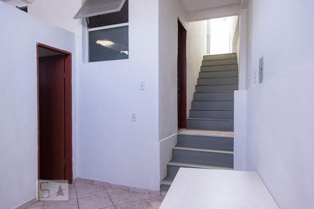 Cozinha de casa para alugar com 1 quarto, 35m² em João Pinheiro, Belo Horizonte