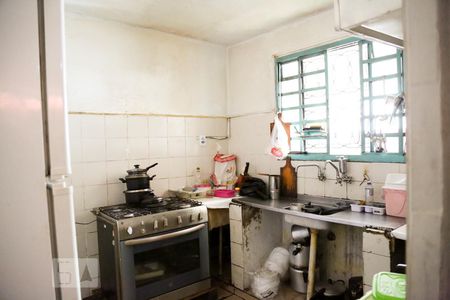 Casa à venda com 650m², 4 quartos e 7 vagas Casa à venda com 650m², 4 quartos e 7 vagasSalão