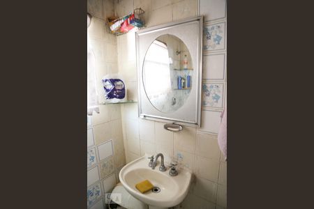 Casa à venda com 650m², 4 quartos e 7 vagas Casa à venda com 650m², 4 quartos e 7 vagasBanheiro 1