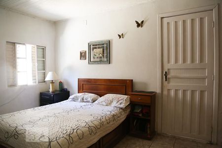 Casa à venda com 650m², 4 quartos e 7 vagas Casa à venda com 650m², 4 quartos e 7 vagasQuarto 2