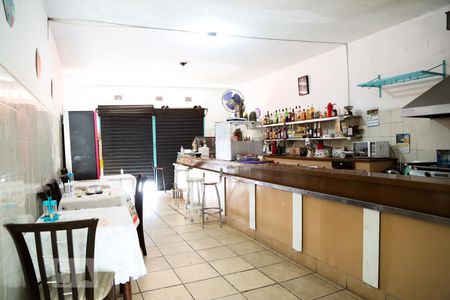 Casa à venda com 650m², 4 quartos e 7 vagas Casa à venda com 650m², 4 quartos e 7 vagasSalão