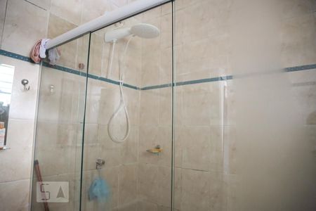 Casa à venda com 650m², 4 quartos e 7 vagas Casa à venda com 650m², 4 quartos e 7 vagasBanheiro da Suíte