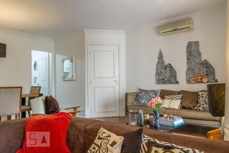 Sala de apartamento à venda com 3 quartos, 100m² em Vila Suzana, São Paulo