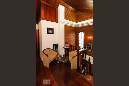 Casa à venda com 286m², 5 quartos e 8 vagas Casa à venda com 286m², 5 quartos e 8 vagasHall