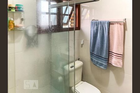 Casa à venda com 180m², 3 quartos e 3 vagasBanheiro 1