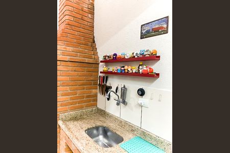 Churrasqueira de casa à venda com 3 quartos, 180m² em Vila Mazzei, São Paulo