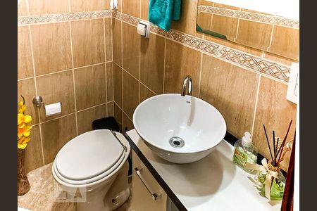 Casa à venda com 180m², 3 quartos e 3 vagasLavabo