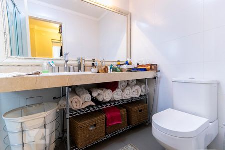 Apartamento à venda com 136m², 2 quartos e 2 vagasBanheiro da Suíte 2