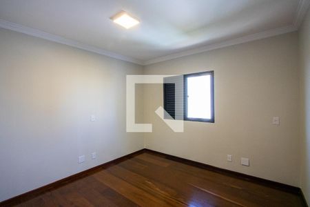 Apartamento para alugar com 263m², 3 quartos e 1 vagaQuarto 2