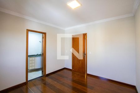 Apartamento para alugar com 263m², 3 quartos e 1 vagaQuarto 2