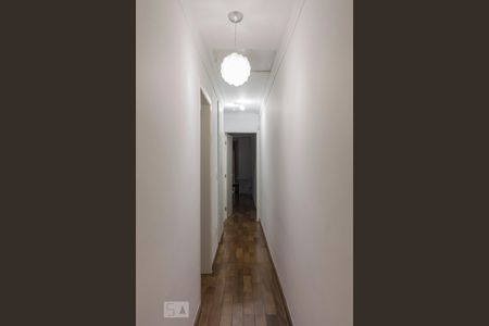 Casa à venda com 150m², 3 quartos e 4 vagas2o. Andar - Corredor