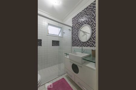 Casa à venda com 150m², 3 quartos e 4 vagas2o. Andar - Suíte 3 - Banheiro