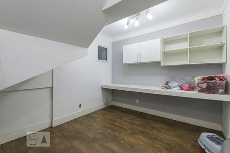 Casa à venda com 150m², 3 quartos e 4 vagasSubsolo - Escritório