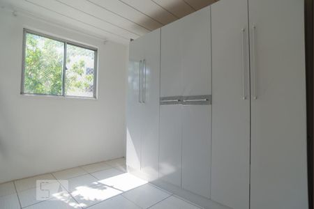 Quarto 1 de apartamento para alugar com 2 quartos, 40m² em Mato Grande, Canoas