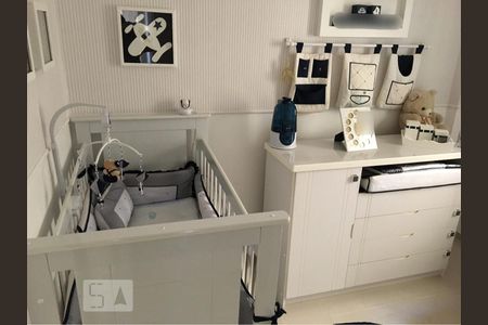 Apartamento para alugar com 104m², 4 quartos e 2 vagasQuarto